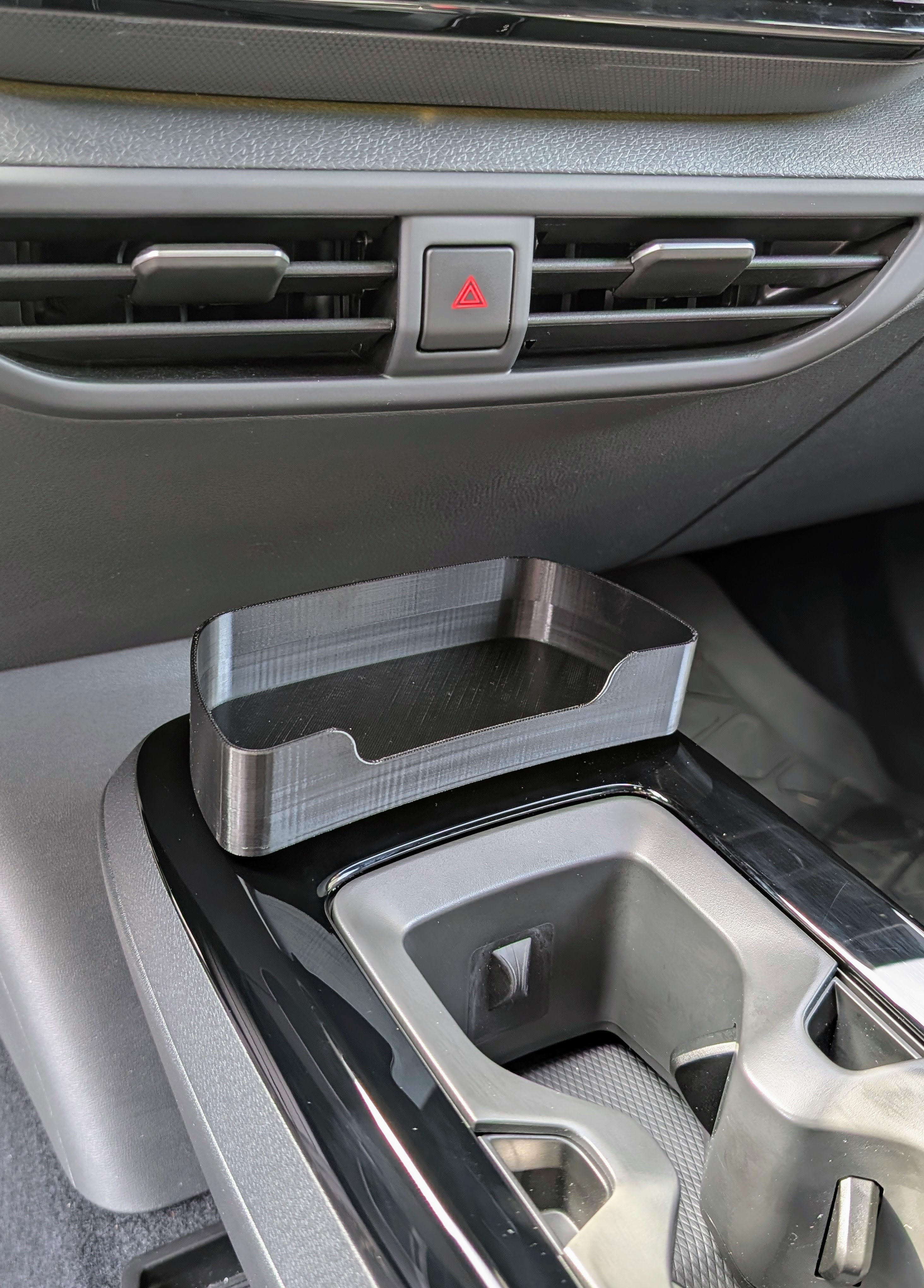 3D-printet solbrilleholder for VW ID4 og ID5.